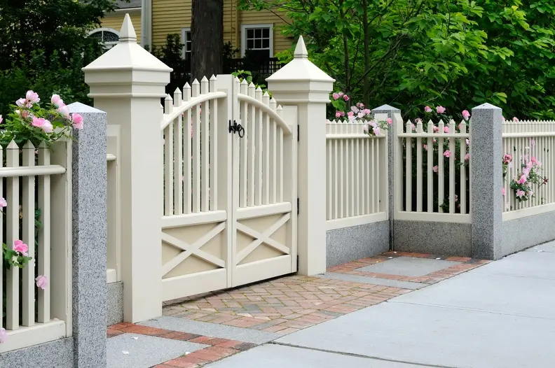 Fence Installation Tips For Uneven Or Sloped Terrain Fresno CA Fence Installation Tips For Uneven Or Sloped Terrain Fresno CA