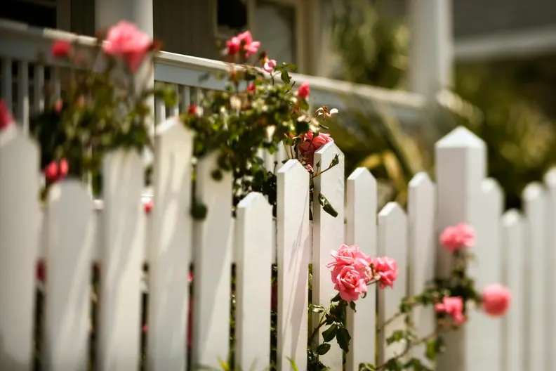 Fence Installation Tips For Uneven Or Sloped Terrain in Fresno CA Fence Installation Tips For Uneven Or Sloped Terrain in Fresno CA